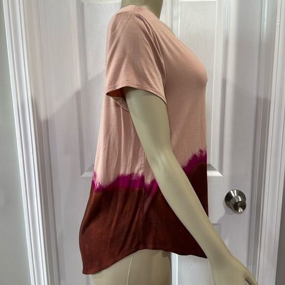 ALFANI PRINTED V-NECK  TOP - Picture 3 of 8